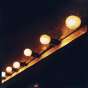 image/lamps_1.jpg, 11K